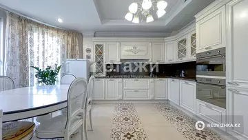 4-комнатная квартира, этаж 2 из 7, 152 м²