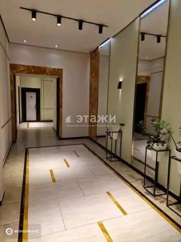 1-комнатная квартира, этаж 11 из 12, 38 м²