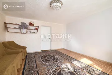 4-комнатная квартира, этаж 2 из 6, 85 м²