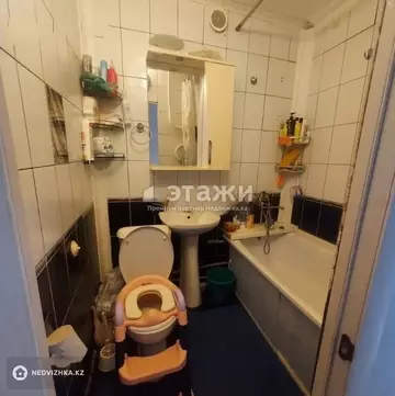 2-комнатная квартира, этаж 3 из 5, 48 м²
