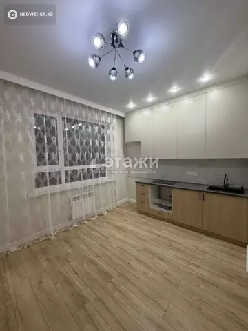 1-комнатная квартира, этаж 9 из 17, 40 м²