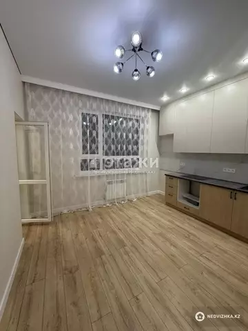 1-комнатная квартира, этаж 9 из 17, 40 м²
