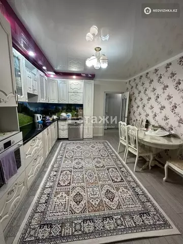 2-комнатная квартира, этаж 8 из 12, 68 м²