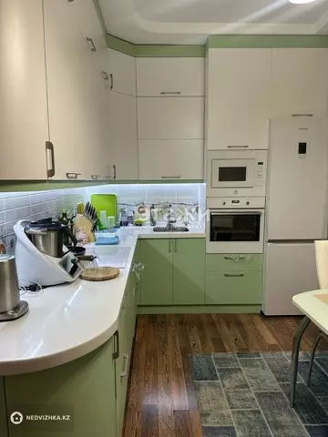 2-комнатная квартира, этаж 9 из 24, 68 м²