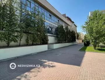 Офисное помещение, этаж 1 из 3, иное, 524 м²