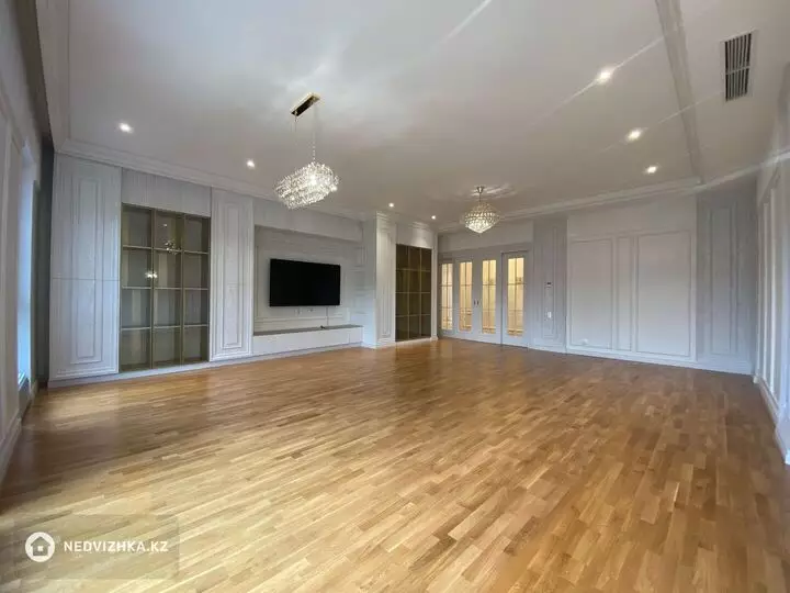 250 м², 5-комнатная квартира, этаж 3 из 3, 250 м², изображение - 1