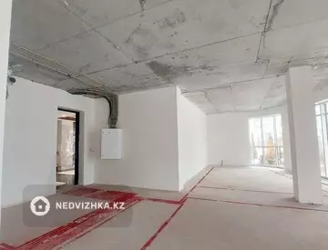 8-комнатная квартира, этаж 1 из 3, 350 м²