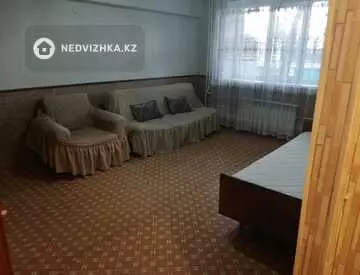 1-комнатная квартира, этаж 1 из 5, 33 м²