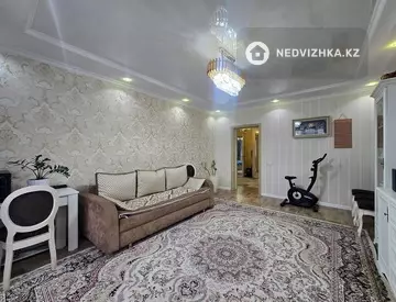 3-комнатная квартира, этаж 4 из 12, 111 м²