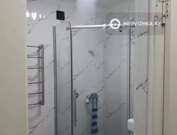 2-комнатная квартира, этаж 3 из 5, 44 м²