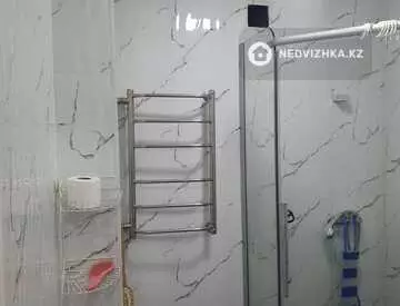 2-комнатная квартира, этаж 3 из 5, 44 м²