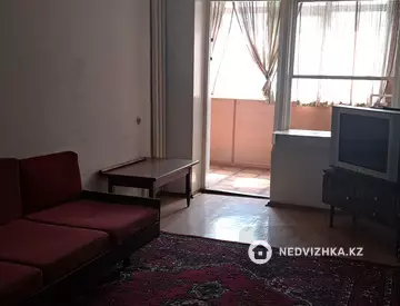 3-комнатная квартира, этаж 3 из 4, 60 м²