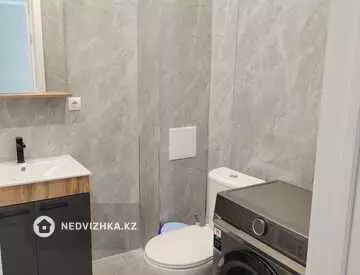 1-комнатная квартира, этаж 4 из 12, 38 м², на длительный срок