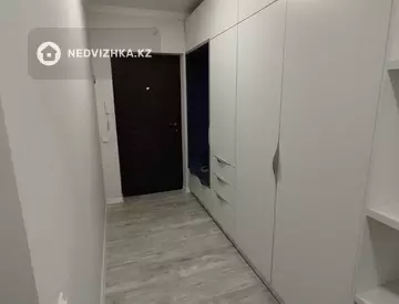 3-комнатная квартира, этаж 10 из 10, 83 м²