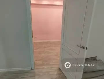 3-комнатная квартира, этаж 10 из 10, 83 м²