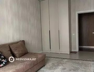 2-комнатная квартира, этаж 3 из 5, 51 м²