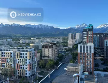 5-комнатная квартира, этаж 15 из 16, 230 м²