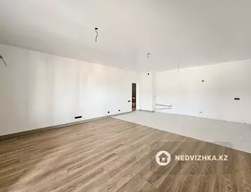 2-комнатная квартира, этаж 14 из 14, 94 м²