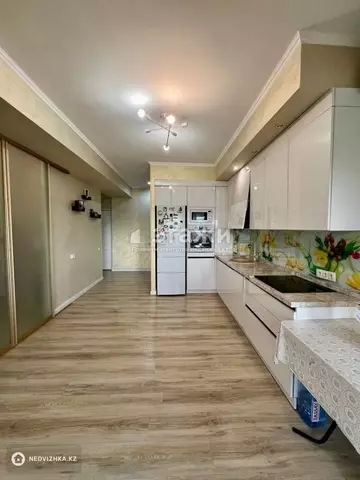 3-комнатная квартира, этаж 5 из 12, 61 м²