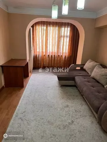 1-комнатная квартира, этаж 4 из 5, 33 м²