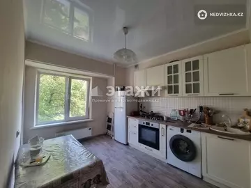 1-комнатная квартира, этаж 3 из 5, 38 м²
