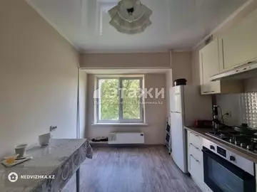 1-комнатная квартира, этаж 3 из 5, 38 м²