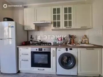 1-комнатная квартира, этаж 3 из 5, 38 м²