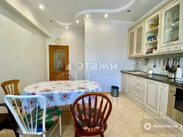 3-комнатная квартира, этаж 4 из 6, 105 м²