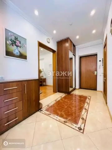 3-комнатная квартира, этаж 4 из 6, 105 м²