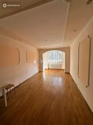 3-комнатная квартира, этаж 2 из 5, 84 м²