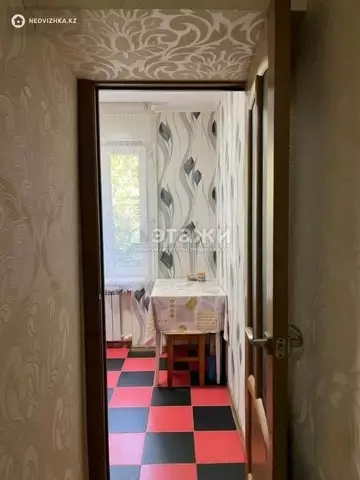 3-комнатная квартира, этаж 2 из 5, 60 м²