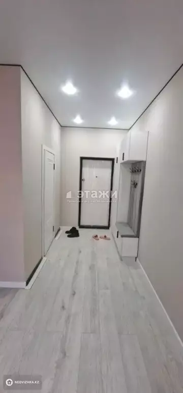 1-комнатная квартира, этаж 12 из 13, 32 м²