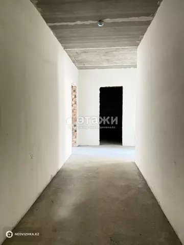 1-комнатная квартира, этаж 3 из 9, 52 м²
