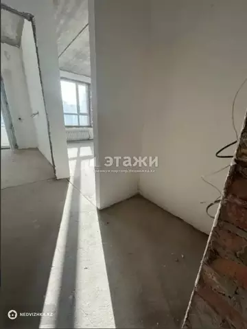 1-комнатная квартира, этаж 5 из 9, 42 м²
