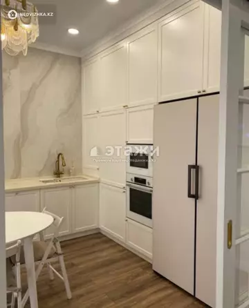 4-комнатная квартира, этаж 1 из 10, 108 м²