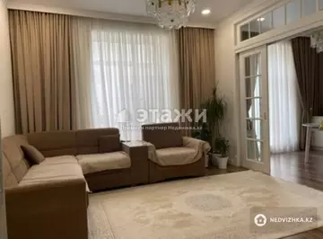 4-комнатная квартира, этаж 1 из 10, 108 м²