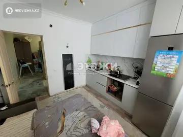 1-комнатная квартира, этаж 3 из 9, 40 м²