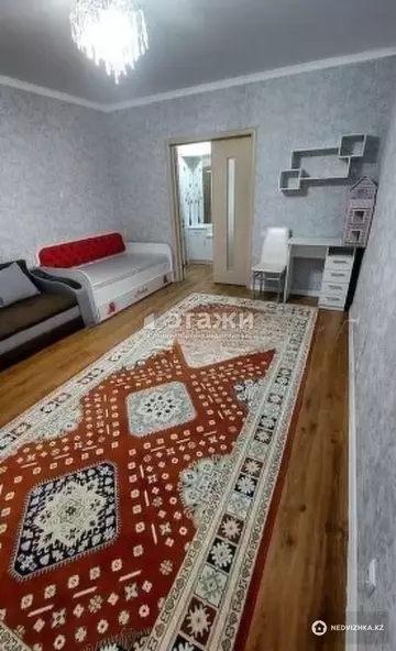 1-комнатная квартира, этаж 4 из 9, 40 м²