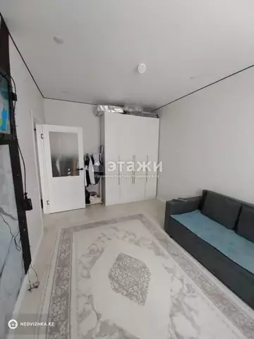 1-комнатная квартира, этаж 2 из 9, 33 м²