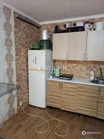 1-комнатная квартира, этаж 3 из 5, 18 м²