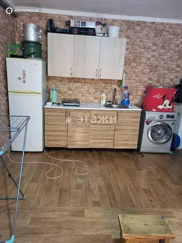 1-комнатная квартира, этаж 3 из 5, 18 м²