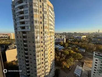 1-комнатная квартира, этаж 19 из 25, 38 м²