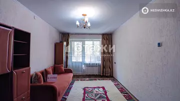 3-комнатная квартира, этаж 2 из 5, 60 м², на длительный срок