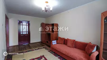 3-комнатная квартира, этаж 2 из 5, 60 м², на длительный срок
