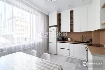 3-комнатная квартира, этаж 2 из 12, 84 м²