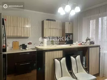 3-комнатная квартира, этаж 2 из 10, 65 м²