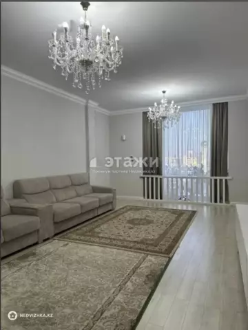 4-комнатная квартира, этаж 12 из 22, 152 м²