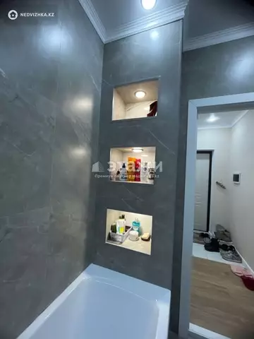 1-комнатная квартира, этаж 9 из 9, 40 м²