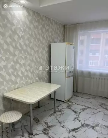 2-комнатная квартира, этаж 3 из 5, 104 м²