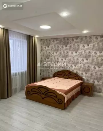 2-комнатная квартира, этаж 3 из 5, 104 м²
